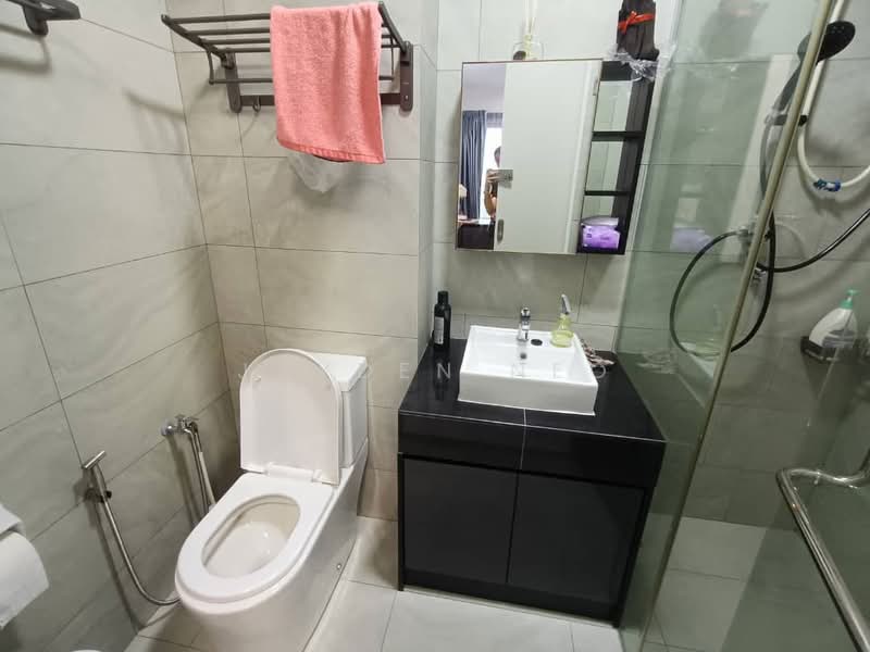 Servis Apartment untuk Dijual di Sky Trees - Jayden Neo - Bathroom - PropertyGuru.com.my