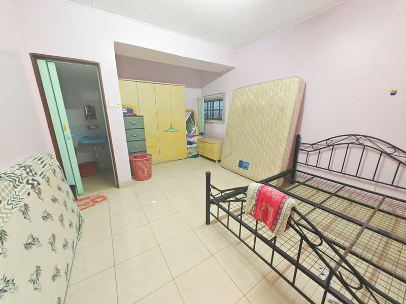 Rumah Teres 2 Tingkat untuk Dijual di Taman Bukit Maluri (Kepong) - Kelly Lai - Bedroom - PropertyGuru.com.my