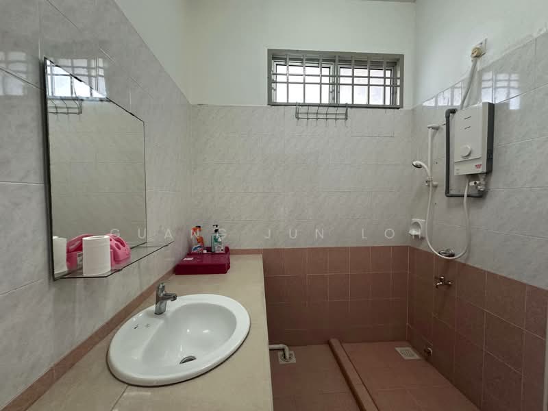 Rumah Berkembar untuk Dijual di Taman Bukit Jaya (Ulu Tiram) - Guang Jun Loh - PropertyGuru.com.my