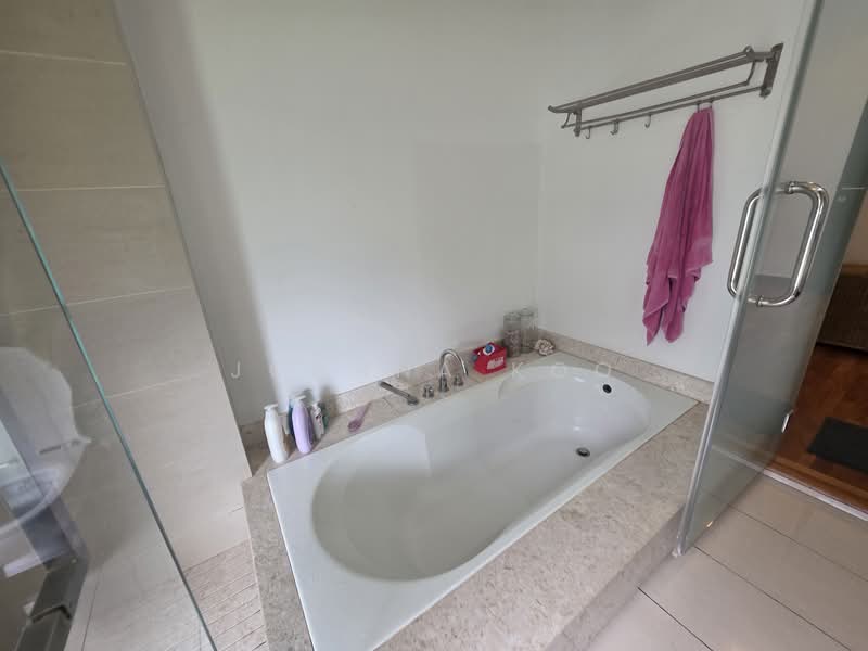 Bungalow for Sale in Leisure Farm (Gelang Patah) - Joanna Koo - Bathroom - PropertyGuru.com.my
