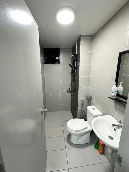 Kondominium untuk Disewa di Mizumi Residences - Vincent Yeoh - Bathroom - PropertyGuru.com.my