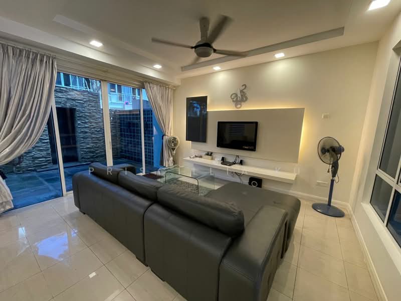 3-storey Terraced House for Sale in Desa ParkCity (Batu) - Priscillia Ku - Living Room - PropertyGuru.com.my