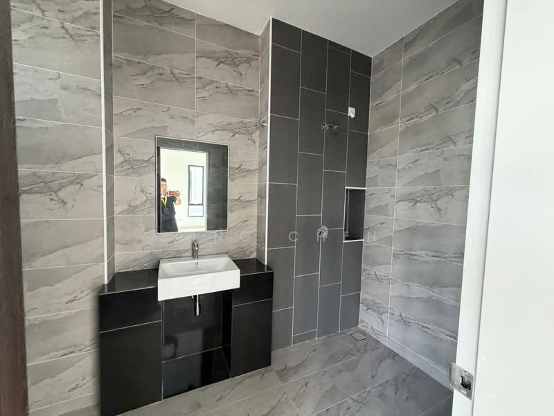 Rumah Kluster untuk Dijual di Johor Bahru (Johor) - Jong Chen - Bathroom - PropertyGuru.com.my