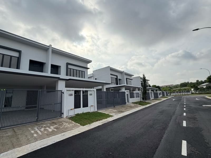 Rumah Kluster untuk Dijual di Johor Bahru (Johor) - Jong Chen - Exterior - PropertyGuru.com.my
