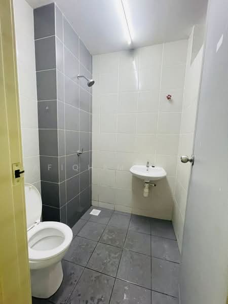 Terraced House for Rent in Seberang Perai (Penang) - AfiqHamzah . - Bathroom - PropertyGuru.com.my
