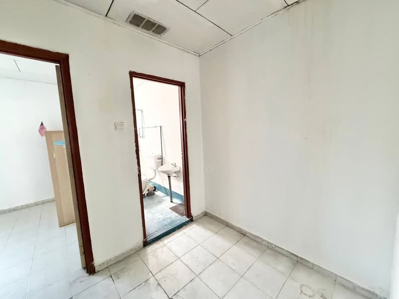 2-storey Terraced House for Sale in Seksyen 19 (Shah Alam) - Harun Osman - PropertyGuru.com.my