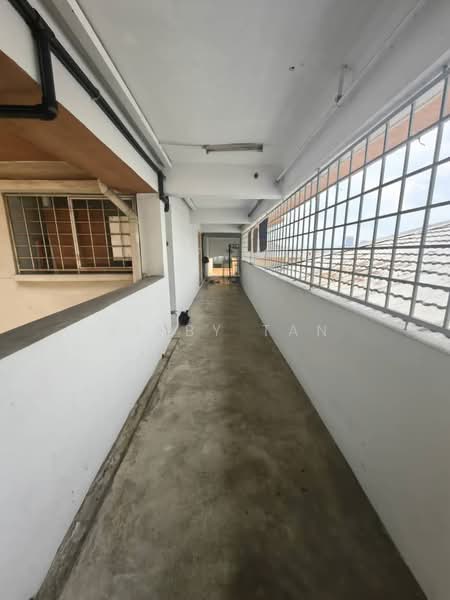 Pangsapuri untuk Dijual di Vantage Point (Menang Ria) - Libby Tan - Corridor - PropertyGuru.com.my