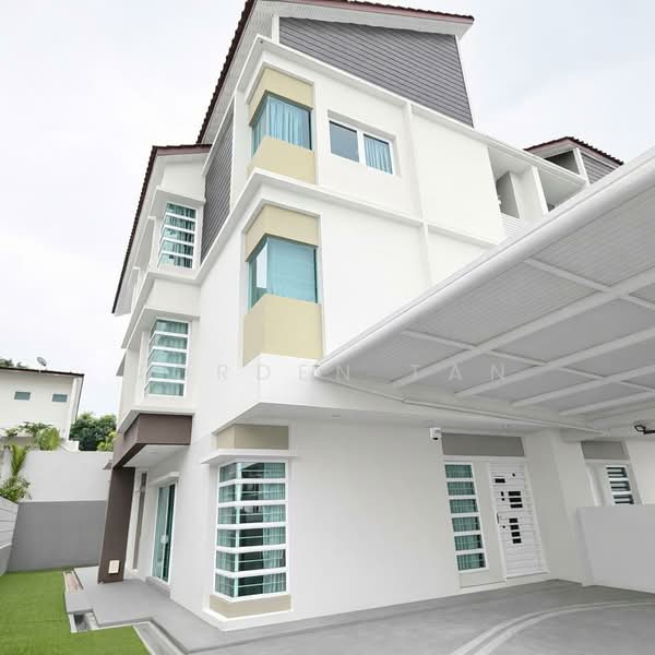 Semi-Detached House for Sale in Tanjung Bungah (Penang) - Jorden Tan - PropertyGuru.com.my