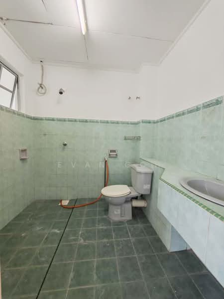 2-storey Terraced House for Sale in Bandar Bukit Puchong 2 (Puchong) - Evan Goh - Bathroom - PropertyGuru.com.my