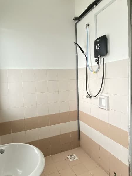 Kondominium untuk Disewa di Residensi Laguna (Sunway Belvedere) - Chong De Yi - Bathroom - PropertyGuru.com.my