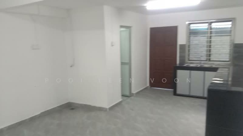 Terraced House for Sale in Taman Kota Masai (Pasir Gudang) - Pooi Leen Voon - Kitchen - PropertyGuru.com.my