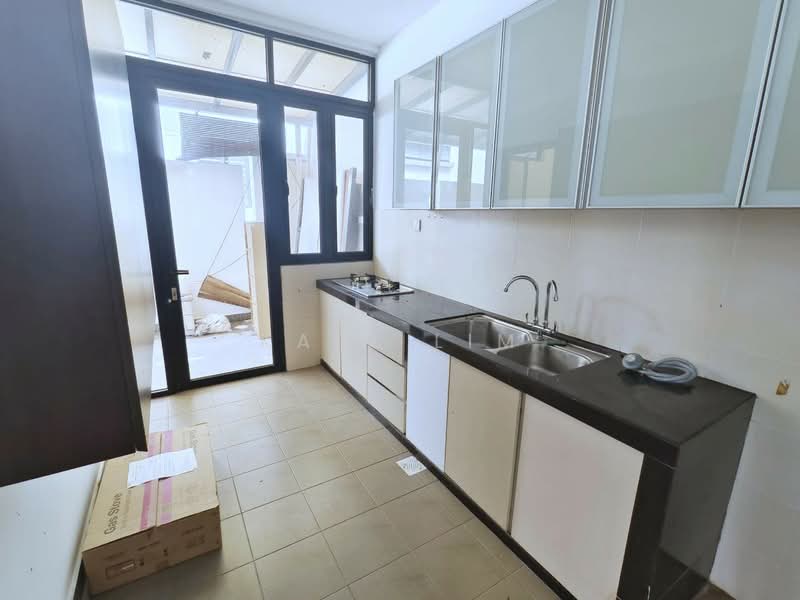 Cluster House for Sale in Taman Adda Heights (Tebrau) - Karl Lim - Kitchen - PropertyGuru.com.my