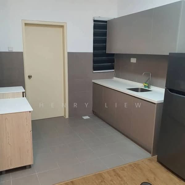 Condominium for Sale at Lakefront Homes - Henry Liew - Kitchen - PropertyGuru.com.my