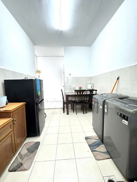 Pangsapuri untuk Disewa di Taman Larkin Idaman Plot C - Poey Loh - Kitchen - PropertyGuru.com.my