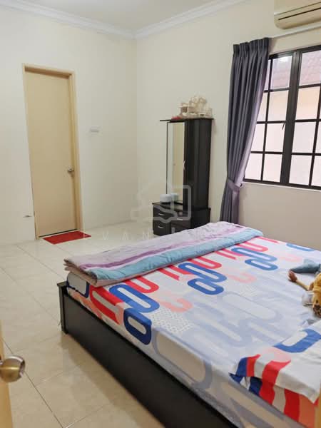 Semi-Detached House for Sale in Bandar Nusaputra (Puchong) - Evan Goh - Bedroom - PropertyGuru.com.my