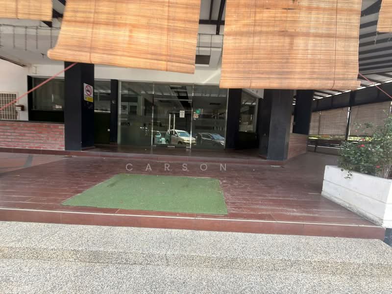 Kedai untuk Disewa di Taman Gaya (Ulu Tiram) - Carson . - Exterior - PropertyGuru.com.my
