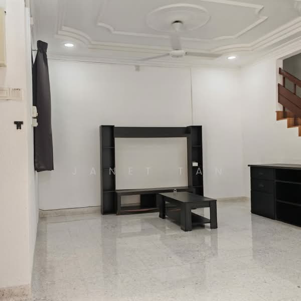 Rumah Berkembar untuk Dijual di Taman Pelangi (Johor Bahru) - Janet Tan - Living Room - PropertyGuru.com.my