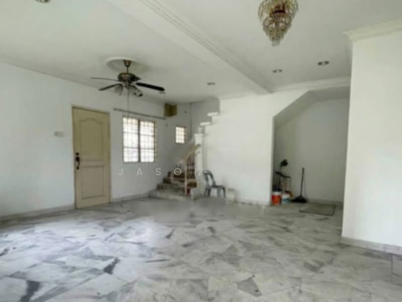 Rumah Teres 2 Tingkat untuk Dijual di Putra Heights (Subang Jaya) - Jason Ooi - Living Room - PropertyGuru.com.my