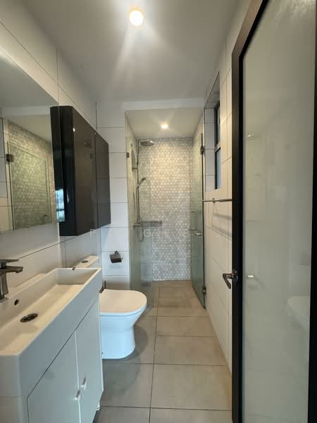 Servis Apartment untuk Disewa di The Zizz @ Damansara North - PeiGee . - Bathroom - PropertyGuru.com.my