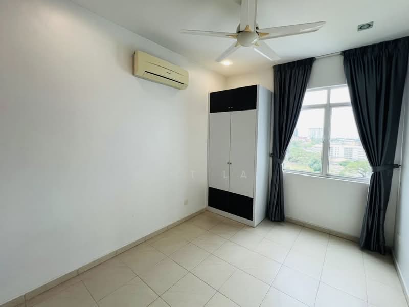 Kondominium untuk Dijual di Desa Airmas Condominium - Kent Lai - Bedroom - PropertyGuru.com.my