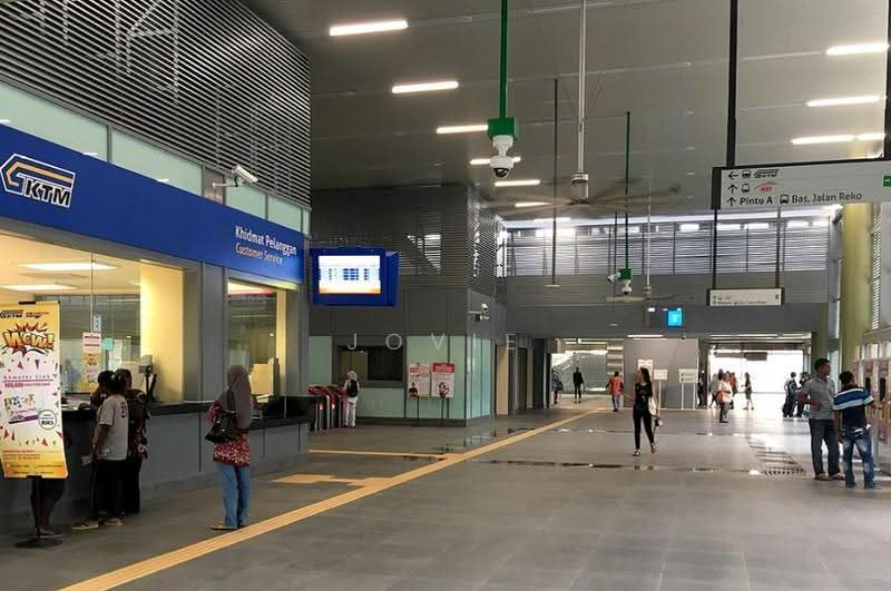 2-storey Terraced House for Sale in Taman Bukit Mewah (Kajang) - Jovie Lee - Entrance - PropertyGuru.com.my