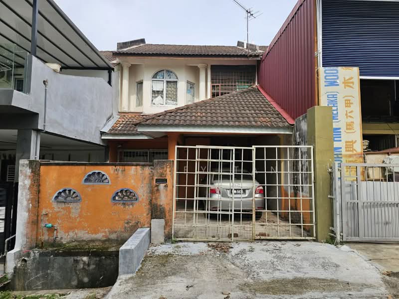 2-storey Terraced House for Sale in Taman Tanjung Minyak Utama (Tanjong Minyak) - Wesley Tan - Exterior - PropertyGuru.com.my