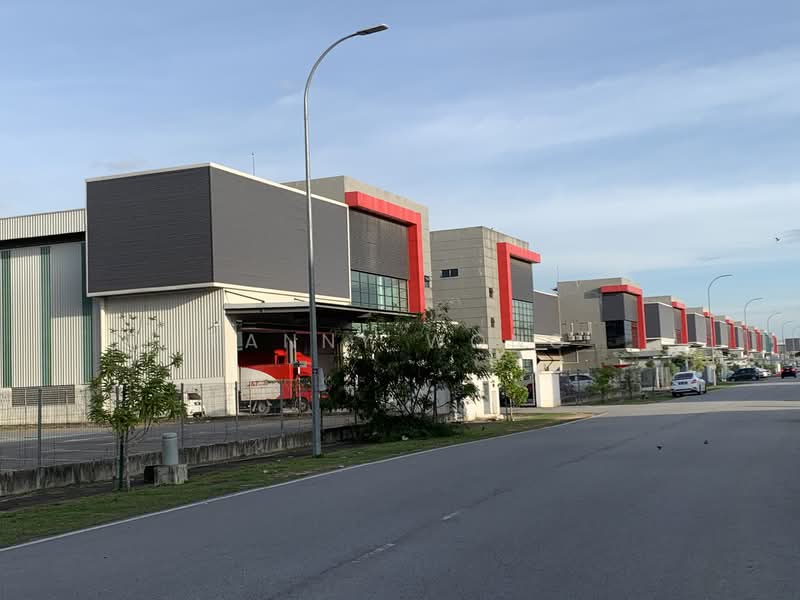 Detached Factory for Rent in Puchong (Selangor) - Fanny Wong - Exterior - PropertyGuru.com.my