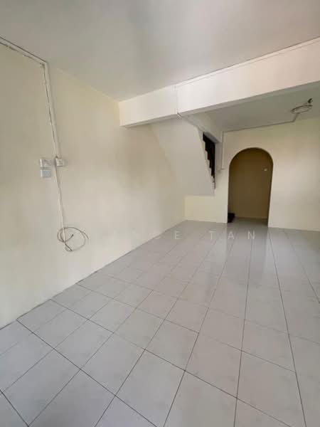 2-storey Terraced House for Sale in Bandar Cemerlang (Ulu Tiram) - Terence Tan - Interior - PropertyGuru.com.my