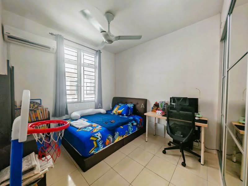 Apartment for Sale at Pangsapuri Anggun - Iqbal Rafei - Bedroom - PropertyGuru.com.my