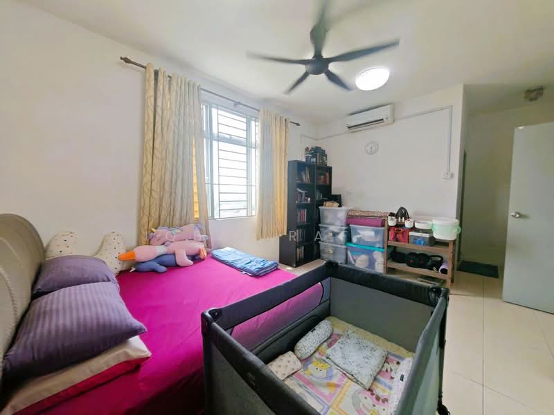 Apartment for Sale at Pangsapuri Anggun - Iqbal Rafei - Bedroom - PropertyGuru.com.my