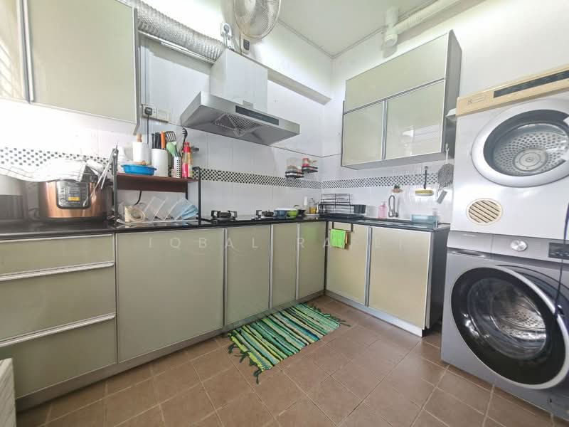 Apartment for Sale at Pangsapuri Anggun - Iqbal Rafei - Kitchen - PropertyGuru.com.my