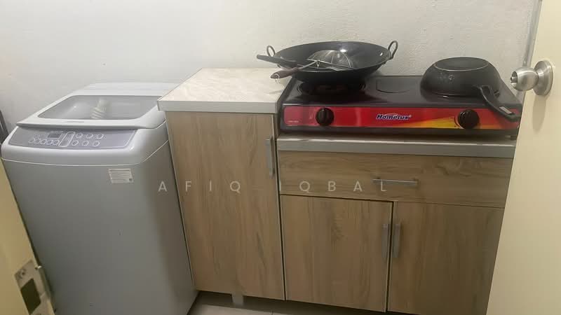 Condominium for Rent at Lakefront Homes - Afiq Iqbal - Kitchen - PropertyGuru.com.my