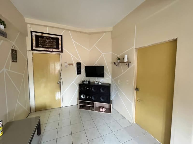 Apartment for Rent at Pangsapuri Damai Mewah A - Benny Lee - PropertyGuru.com.my