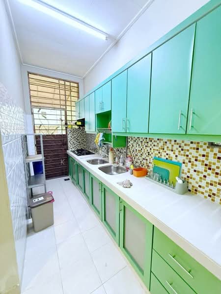 Rumah Kluster untuk Dijual di Taman Seri Austin (Tebrau) - Karl Lim - Kitchen - PropertyGuru.com.my