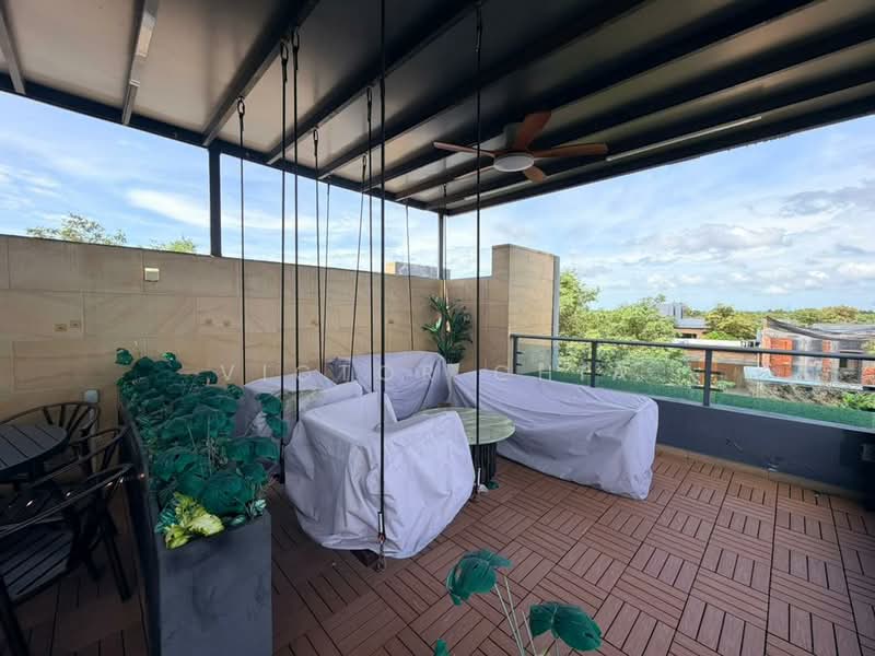 Cluster House for Sale in Forest City (Gelang Patah) - Victor Chia - Balcony - PropertyGuru.com.my
