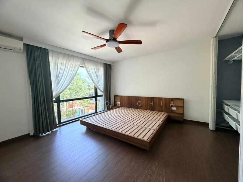 Cluster House for Sale in Forest City (Gelang Patah) - Victor Chia - Bedroom - PropertyGuru.com.my