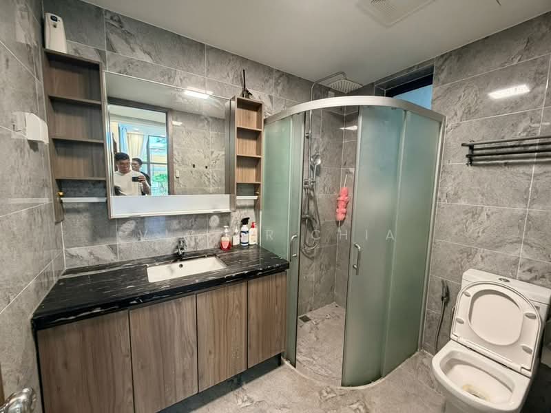Cluster House for Sale in Forest City (Gelang Patah) - Victor Chia - Bathroom - PropertyGuru.com.my