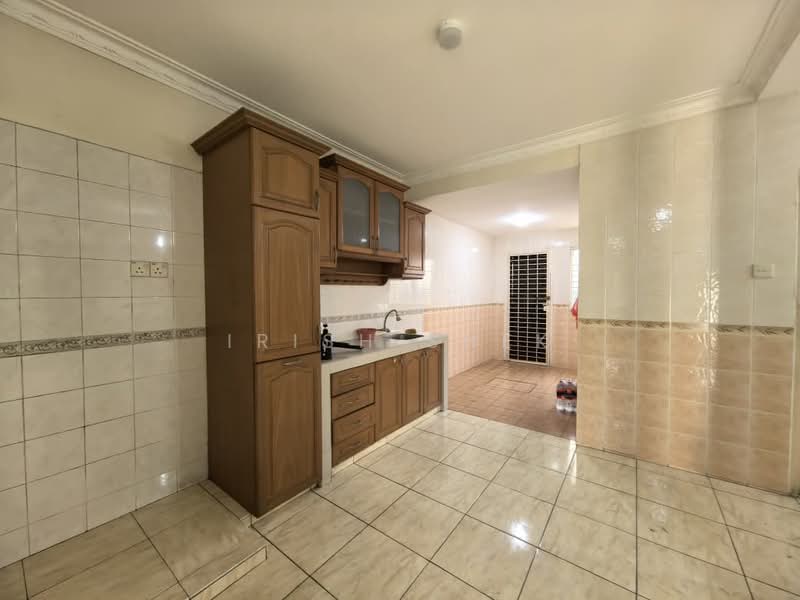 Rumah Teres 2 Tingkat untuk Dijual di Kota Kemuning (Shah Alam) - Irish Shek - Kitchen - PropertyGuru.com.my