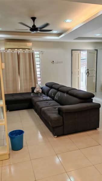 Rumah Teres 2 Tingkat untuk Disewa di Taman Pinggiran Permata (Batu Caves) - Kellie Tan - Living Room - PropertyGuru.com.my
