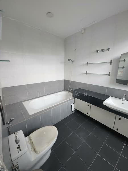 Rumah Teres 3 Tingkat untuk Dijual di Bandar Kinrara (Selangor) - Hon Ian - PropertyGuru.com.my