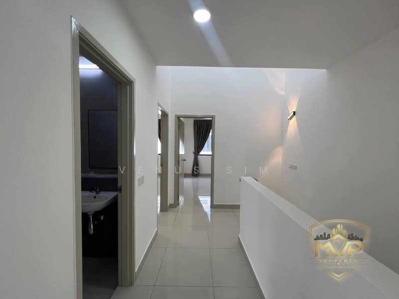 2-storey Terraced House for Rent in Telok Panglima Garang (Selangor) - Venus Sim - Corridor - PropertyGuru.com.my