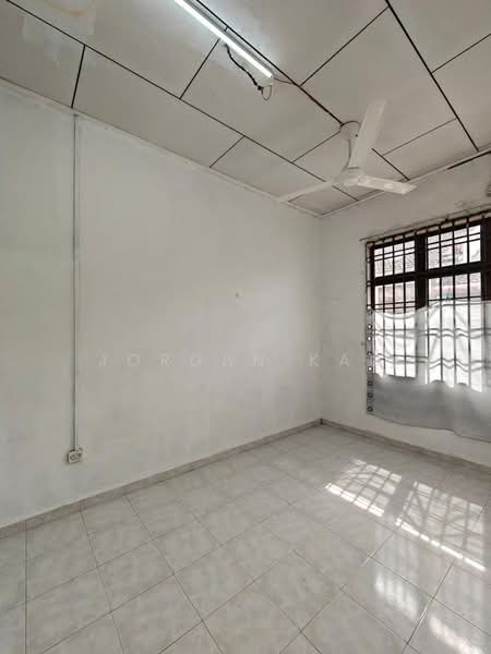 Rumah Teres 1 Tingkat untuk Dijual di Taman Daya (Johor Bahru) - Jordan Kau - PropertyGuru.com.my