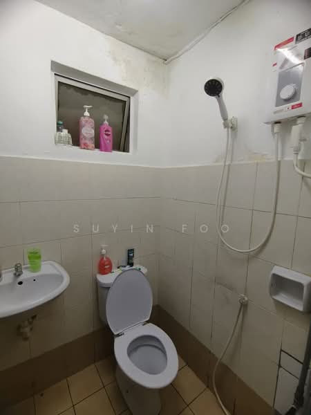 Servis Apartment untuk Disewa di Casa Subang - Suyin Foo - Bathroom - PropertyGuru.com.my
