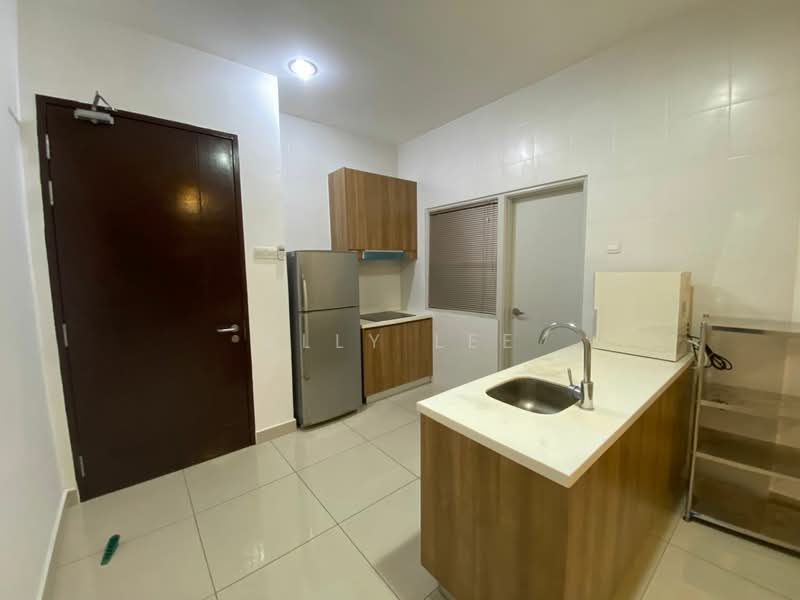 Service Residence for Rent at Pacific Star - Ally Lee - Kitchen - PropertyGuru.com.my