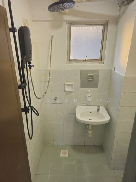 Apartment for Rent at Avenue Court - Desmond Low - Bathroom - PropertyGuru.com.my