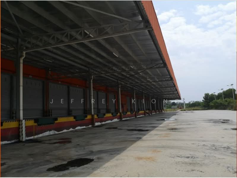 Detached Factory for Rent in Kawasan Perindustrian Tanjung Langsat (Pasir Gudang) - Jeffrey Kiong - Exterior - PropertyGuru.com.my