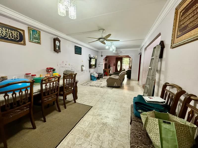 2-storey Terraced House for Sale in Bandar Baru Bangi (Selangor) - Azli Ibrahim - Living Room - PropertyGuru.com.my