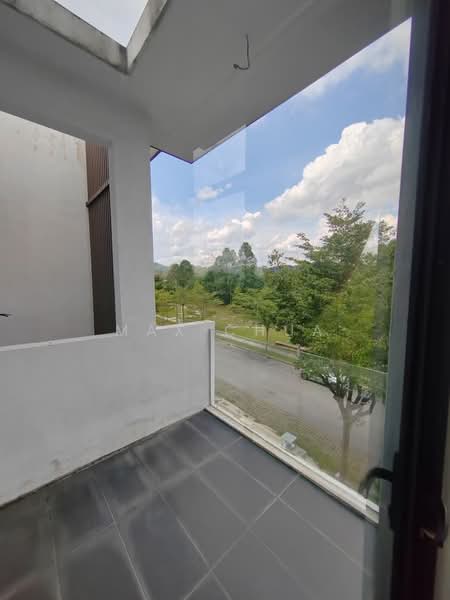 3-storey Terraced House for Rent in Mutiara Heights (Kajang) - Max Chua - Balcony - PropertyGuru.com.my