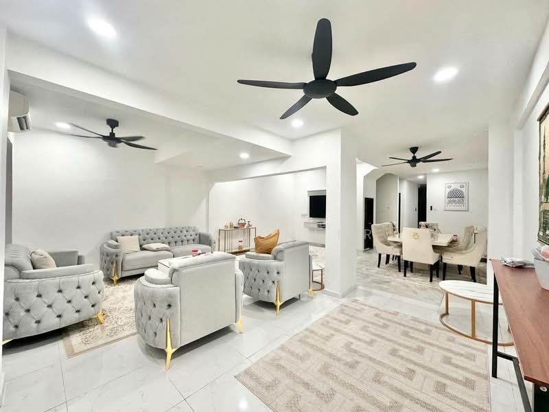 Rumah Teres 2 Tingkat untuk Dijual di Seksyen 7 (Shah Alam) - Ilman Nahri - Living Room - PropertyGuru.com.my