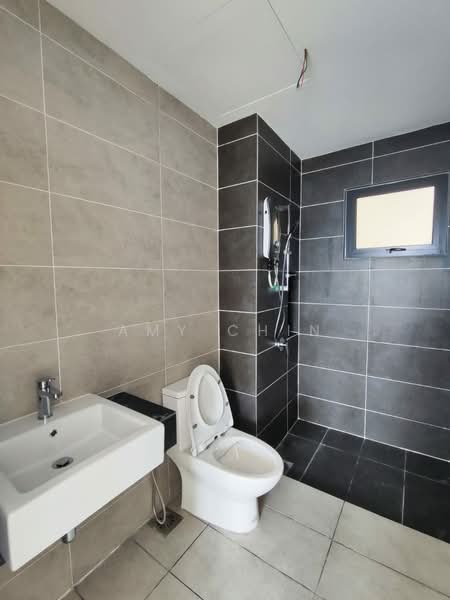 Service Residence for Sale at M Oscar - Amy Chin - Bathroom - PropertyGuru.com.my